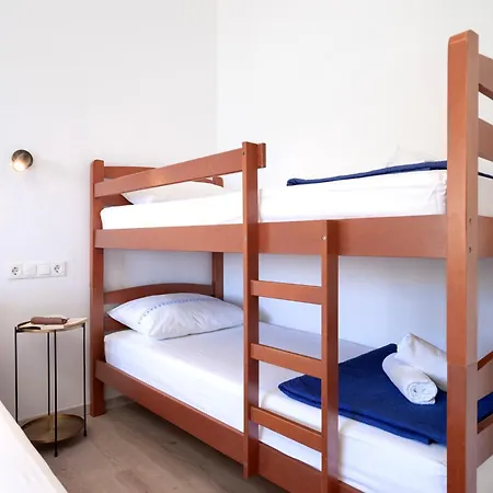 Vakantiehuis Secluded Sea View House - 10m From The Sea Gdinj
